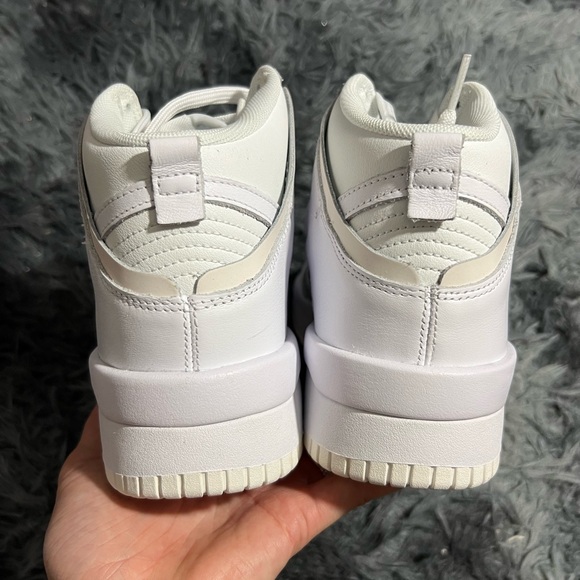 Women’s Dunks High - White - Picture 4 of 6